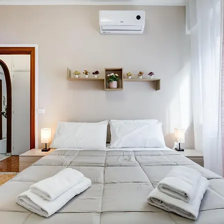 Apartman La Tua Oasi A 2 Minuti Dalla Metro A E Vicino Al Parco Róma